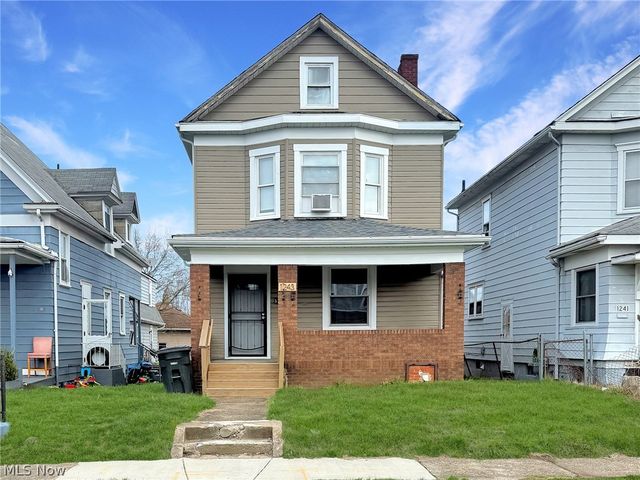 1243 Oakgrove Avenue, Steubenville, OH 43952