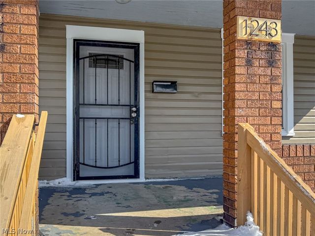 1243 Oakgrove Avenue, Steubenville, OH 43952