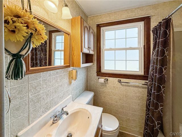 128 Northfield Drive, Clay, NY 13212