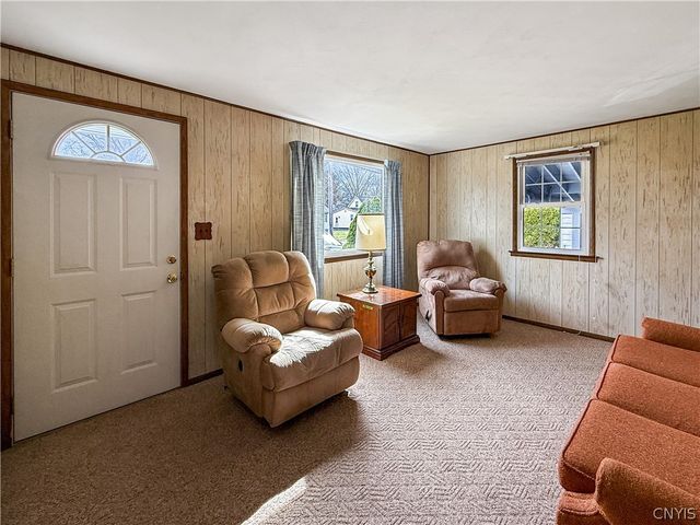 128 Northfield Drive, Clay, NY 13212