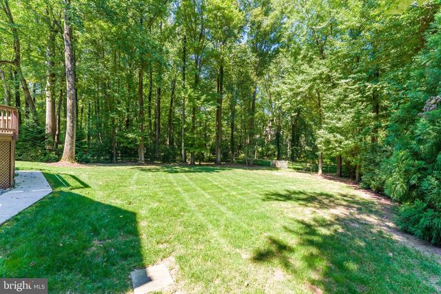 11183 LONGWOOD GROVE DR, Reston, VA 20194