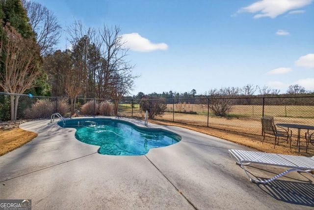 1750 Dickson Road, Rutledge, GA 30663