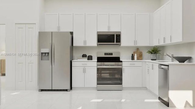 107 SE 20 CT, Homestead, FL 33033