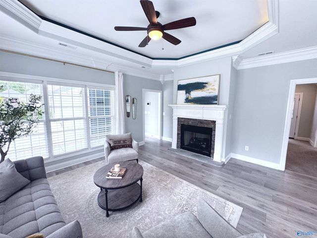 6327 Central Park Lane NW, Huntsville, AL 35806
