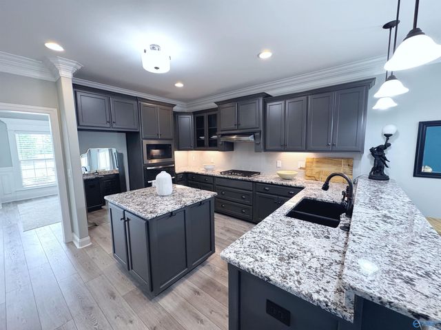 6327 Central Park Lane NW, Huntsville, AL 35806