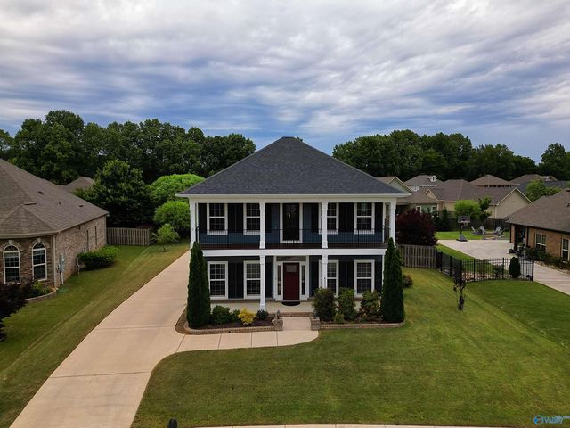 6327 Central Park Lane NW, Huntsville, AL 35806