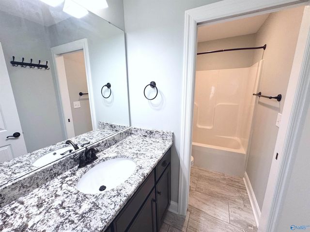 6327 Central Park Lane NW, Huntsville, AL 35806