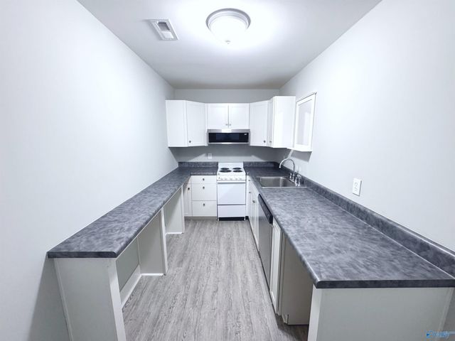 6327 Central Park Lane NW, Huntsville, AL 35806