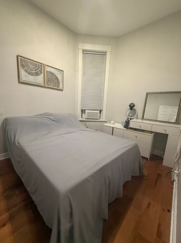 1649 W Garfield Boulevard 1, Chicago, IL 60636