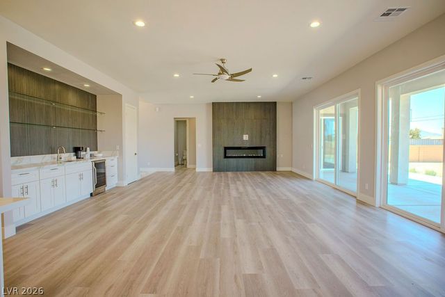 1860 Old West Avenue, Pahrump, NV 89048