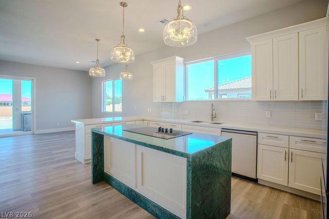 1860 Old West Avenue, Pahrump, NV 89048