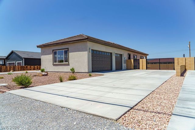 1860 Old West Avenue, Pahrump, NV 89048