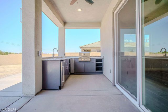 1860 Old West Avenue, Pahrump, NV 89048