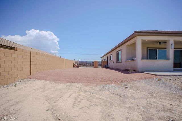 1860 Old West Avenue, Pahrump, NV 89048