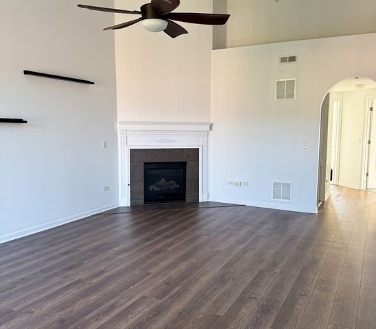 16600 Liberty Circle 3NW, Orland Park, IL 60462