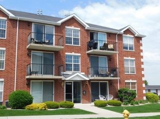 16600 Liberty Circle 3NW, Orland Park, IL 60462