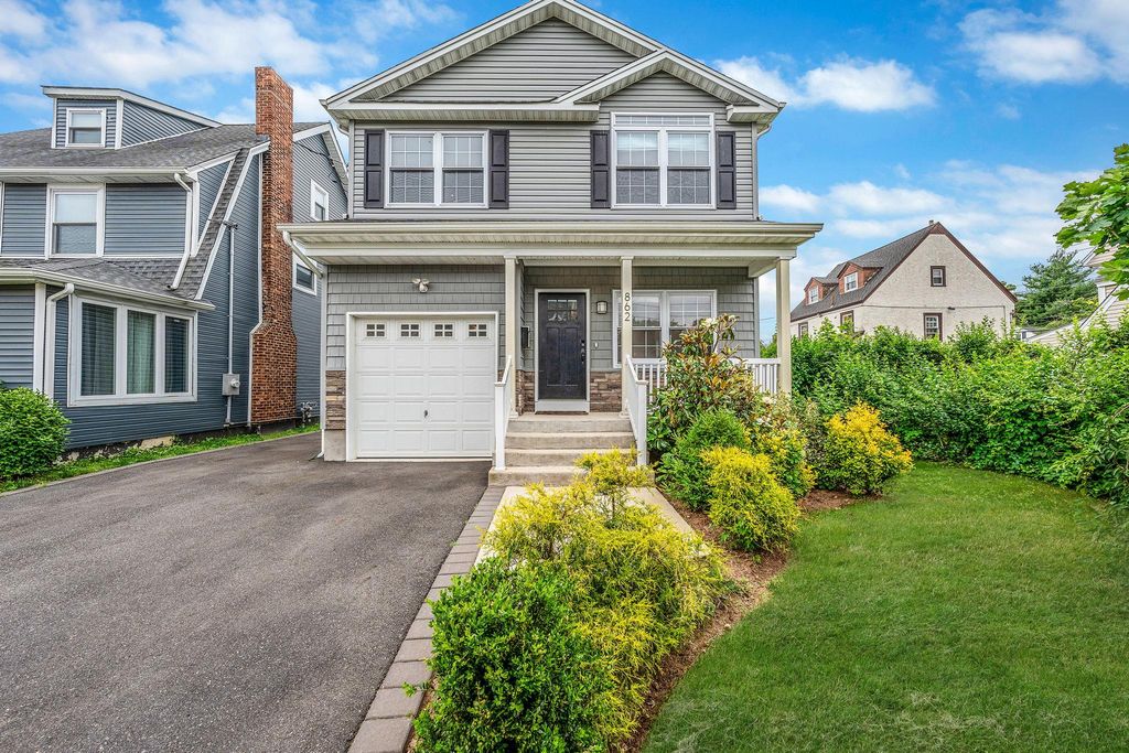 862 Jayne Place, Baldwin, NY 11510