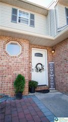 8 Freedom Terrace, Palmer Twp, PA 18045