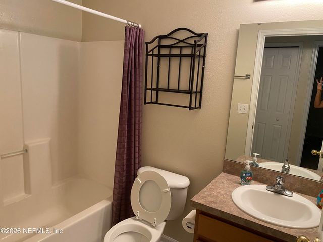 7064 DEER LODGE Circle 107, Jacksonville, FL 32256