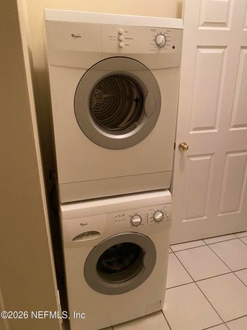 7064 DEER LODGE Circle 107, Jacksonville, FL 32256