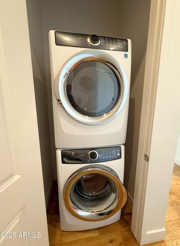 3131 N Central Avenue 7004, Phoenix, AZ 85012