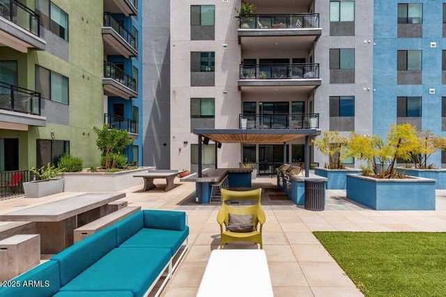 3131 N Central Avenue 7004, Phoenix, AZ 85012