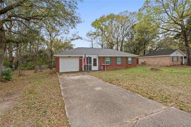 6901 Forest Glenn Court, Irvington, AL 36544