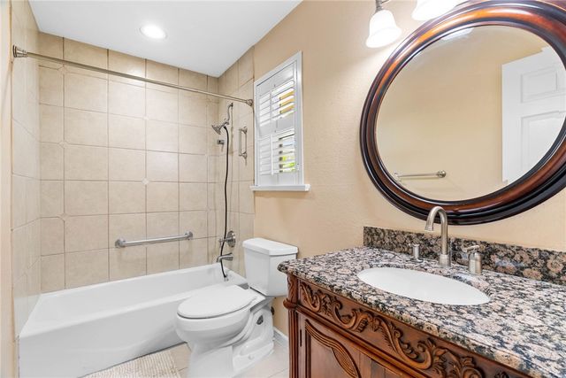 1613 Sandalwood Dr, Corpus Christi, TX 78412