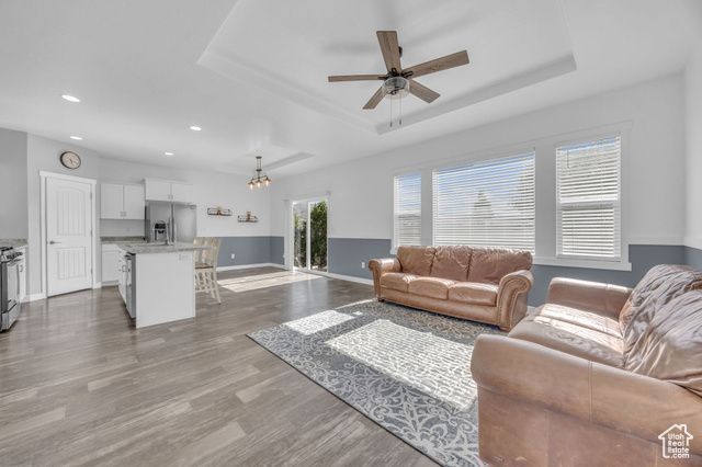647 S JUBILEE DR, Saratoga Springs, UT 84045
