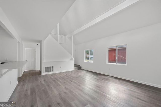 5780 Bearing Way, Atlanta, GA 30349