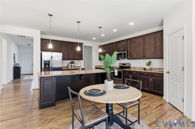 8838 Thorneshire Cir, Mechanicsville, VA 23116