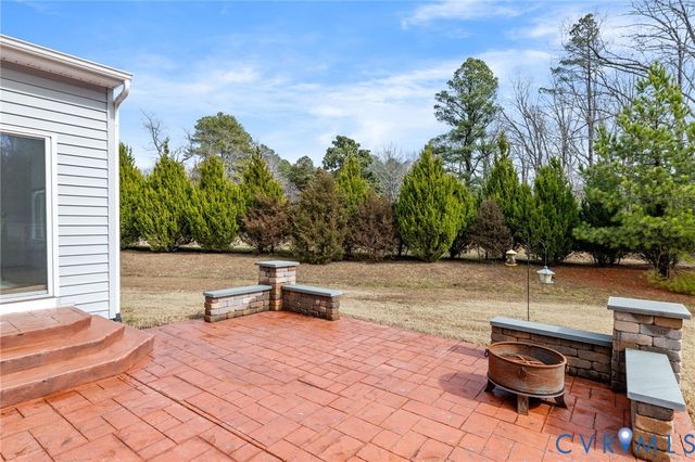 8838 Thorneshire Cir, Mechanicsville, VA 23116