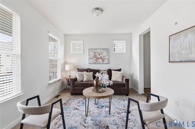 8838 Thorneshire Cir, Mechanicsville, VA 23116