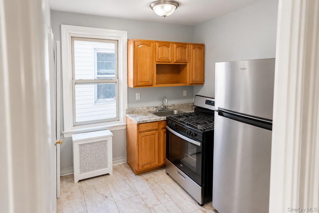 738 E 45th Street, Brooklyn, NY 11203 — photo 3