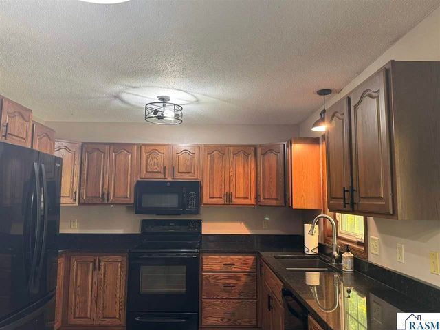 57396 181 Lane, Mankato, MN 56001