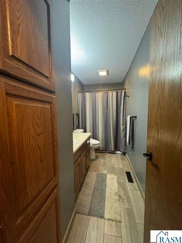 57396 181 Lane, Mankato, MN 56001