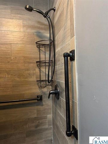 57396 181 Lane, Mankato, MN 56001