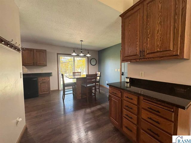 57396 181 Lane, Mankato, MN 56001