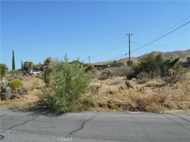 987 Juarez, Yucca Valley, CA 92284