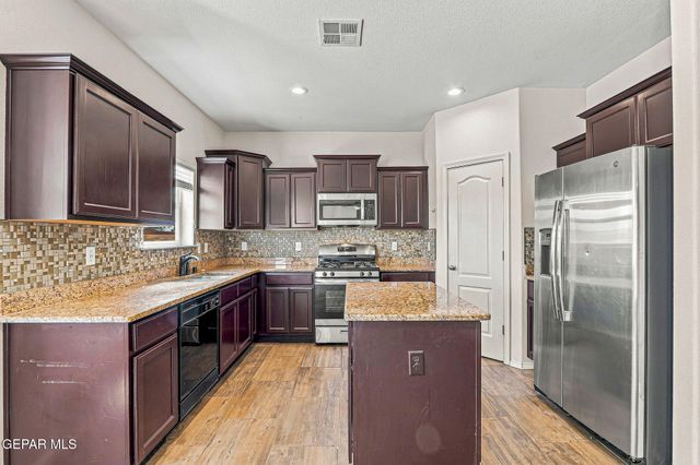 14760 BOER TRAIL Avenue, El Paso, TX 79938