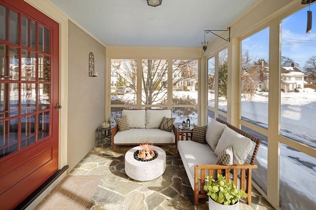 12 Yale St, Winchester, MA 01890