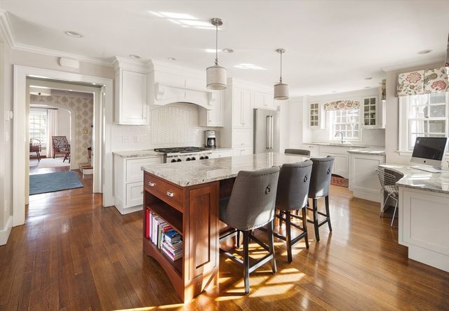 12 Yale St, Winchester, MA 01890