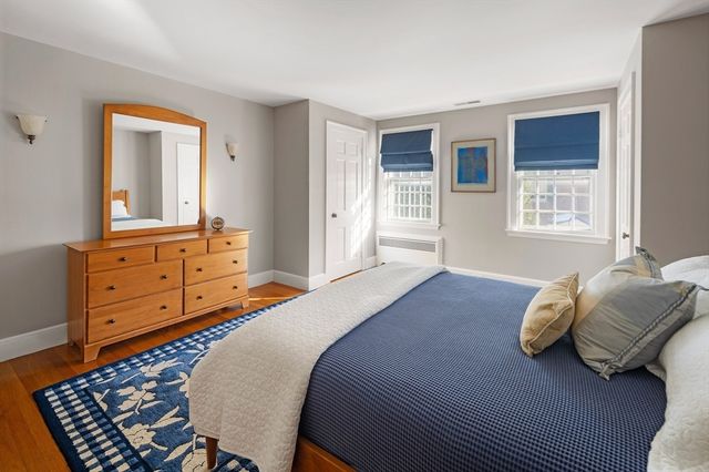 12 Yale St, Winchester, MA 01890