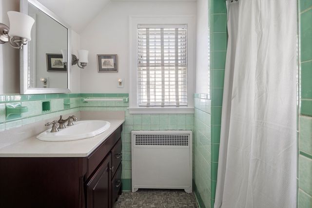 12 Yale St, Winchester, MA 01890