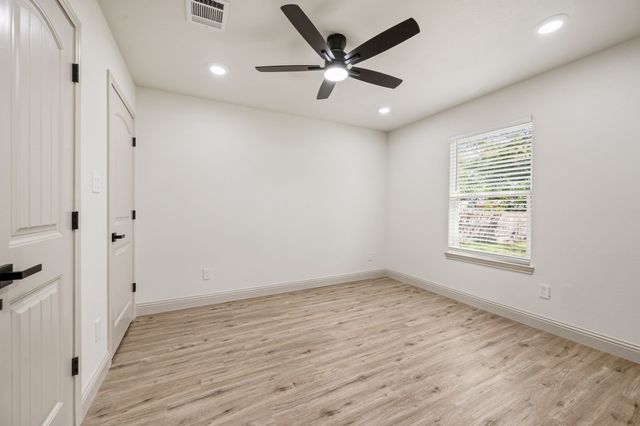 5008 Nadine Drive, Haltom City, TX 76117