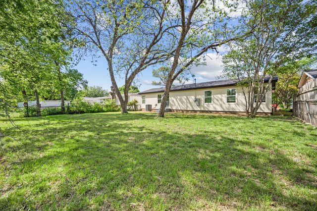 5008 Nadine Drive, Haltom City, TX 76117