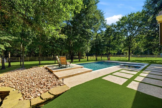 8857 Catamaran Way, Montgomery, TX 77316