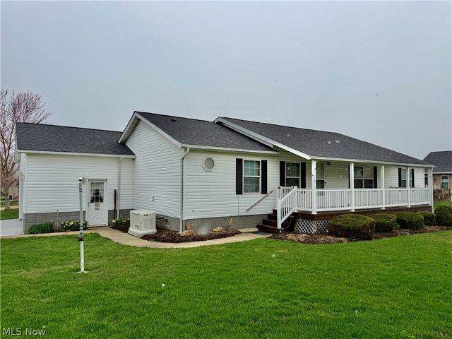 5665 Innkeeper Street SE, Dennison, OH 44621