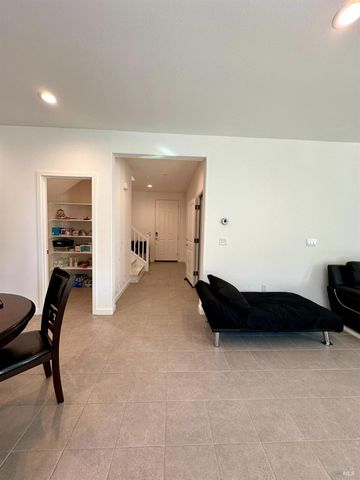 1401 Jamboree Dr, Fairfield, CA 94533