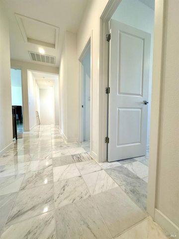 1401 Jamboree Dr, Fairfield, CA 94533